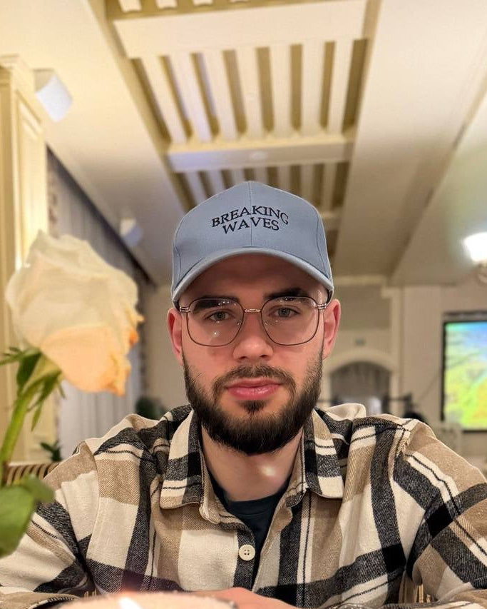 Lennox Harper-Marketing Copy Editor